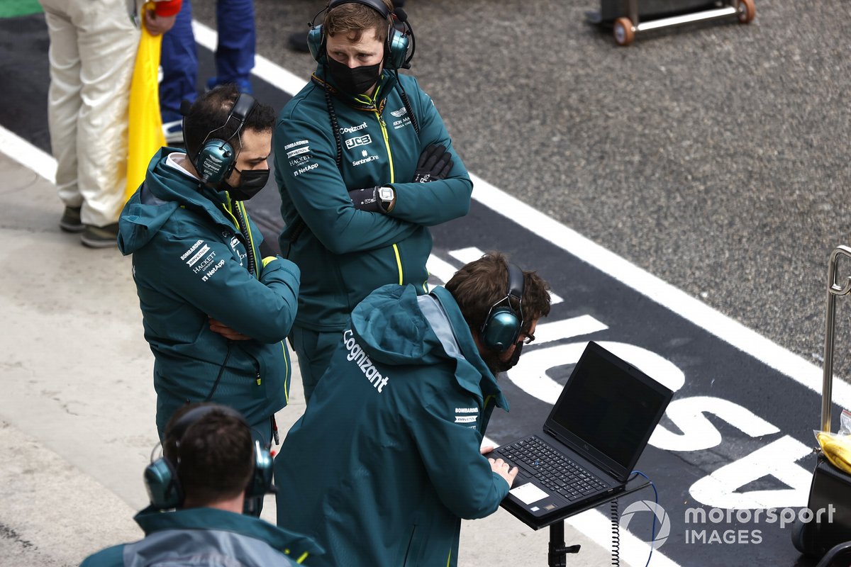Ingegneri della Aston Martin