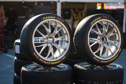 Des pneus Pirelli