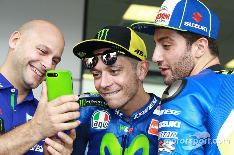 Valentino Rossi dan Andrea Iannone