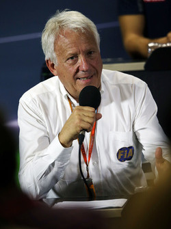 Charlie Whiting, délégué de la FIA lors de la conférence de presse de la FIA
