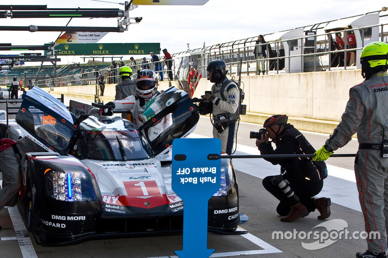 #1 Porsche Team Porsche 919 Hybrid: Neel Jani, Andre Lotterer, Nick Tandy