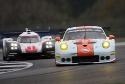 #86 Gulf Racing Porsche 911 RSR: Michael Wainwright, Ben Barker, Nick Foster