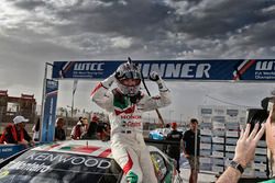 Il vincitore della gara Tiago Monteiro, Honda Racing Team JAS, Honda Civic WTCC