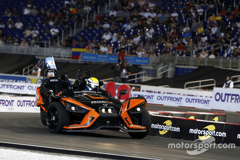 Garbriel Glusmann, Polaris Slingshot SLR