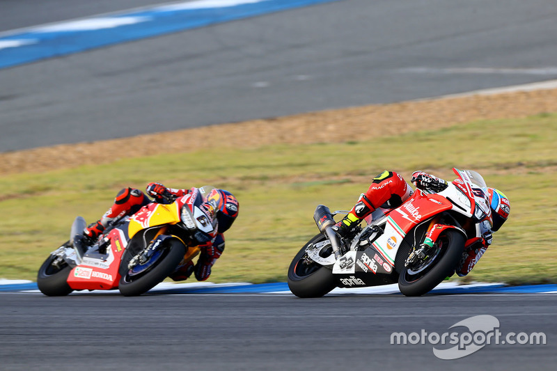 Lorenzo Savadori, Milwaukee Aprilia World Superbike Team