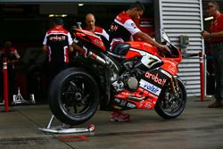 La moto de Chaz Davies, Ducati Team