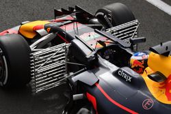 Daniel Ricciardo, Red Bull Racing RB13, avec des capteurs aérodynamiques