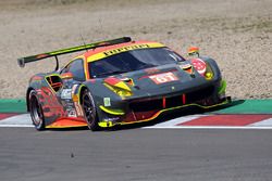 #61 Clearwater Racing Ferrari 488 GTE: Mok Weng Sun, Matt Griffin, Keita Sawa