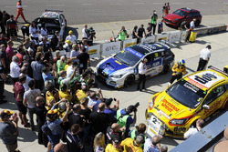 Winner Ashley Sutton, Team BMR Subaru Levorg