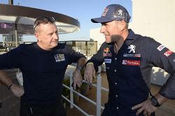 Etienne Lavigne, Dakar race director, Stéphane Peterhansel, Peugeot Sport