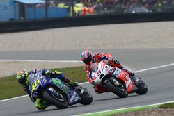 Valentino Rossi, Yamaha Factory Racing, Danilo Petrucci, Pramac Racing