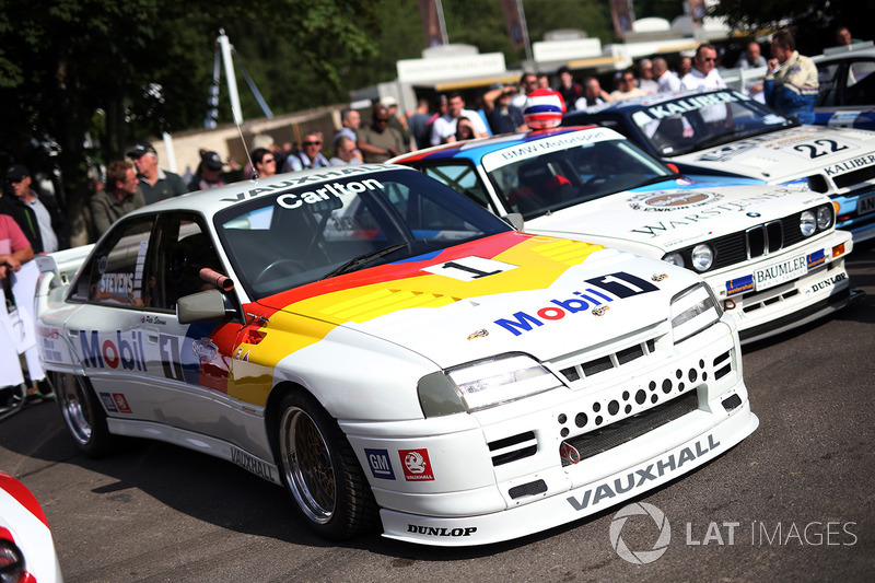 Peter Stevens, Vauxhall Carlton GS6000