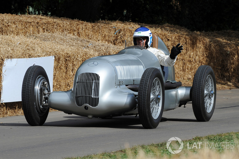 Roland Asch, Mercedes W25
