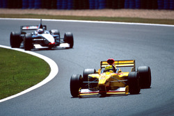 Ralf Schumacher, Jordan 197, David Coulthard, McLaren MP4/12