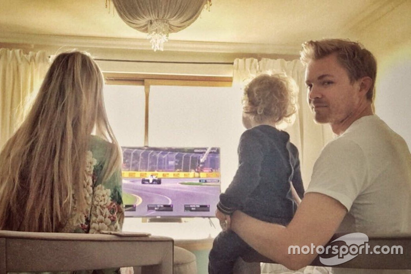 Nico Rosberg bersama keluarganya