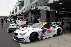 #99 Walkenhorst Motorsport, BMW M6 GT3: Jörg Müller, Nico Menzel, Ricky Collard