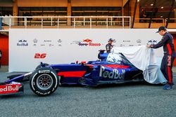 Carlos Sainz Jr., Toro Rosso and Daniil Kvyat, Toro Rosso