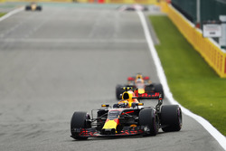 Max Verstappen, Red Bull Racing RB13, Daniel Ricciardo, Red Bull Racing RB13