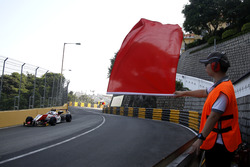 Red Flag, Nick Cassidy, SJM Theodore Racing by Prema Dallara Mercedes