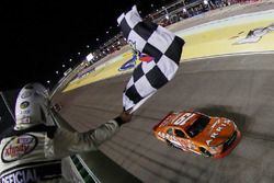 Daniel Suarez, Joe Gibbs Racing Toyota takes the win