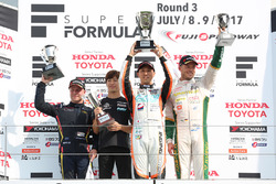 Podium: race winner Hiroaki Ishiura, Cerumo Inging, second place Felix Rosenqvist, Team LeMans, third place Andre Lotterer, Team Tom's