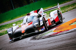 #8 Toyota Gazoo Racing Toyota TS050 Hybrid: Anthony Davidson, Nicolas Lapierre, Kazuki Nakajima
