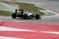 Sergio Perez, Sahara Force India F1 VJM09 stops on the circuit