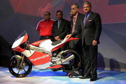 Anand Mahindra, Mahindra Group Chairman, Pawan Goenka, Mahindra & Mahindra Executive Director, Ruzbeh Irani, Mahindra Racing Chairman and Mufaddal Choonia, Mahindra Racing SPA CEO