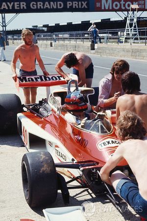 Gilles Villeneuve, McLaren M23