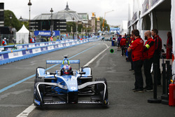 Nicolas Prost, Renault e.Dams, rentre au stand