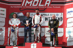 Podio TCR gara 2, Luigi Ferrara (42 Racing SA, Alfa Romeo Giulietta TCR #42), Enrico Bettera (Pit lane Competizioni,Audi RS3 LMS-TCR #69), Andrea Larini (Pit lane Cmpetizioni,Seat Leon Cupra-TCR #99)