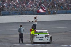 Race winner Brad Keselowski, Team Penske Ford