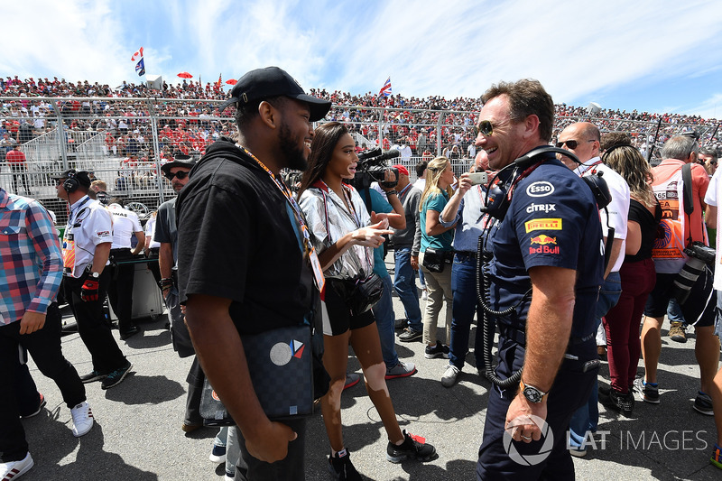 Winne Harlow, and Christian Horner, Red Bull Racing Team Principal on the grid