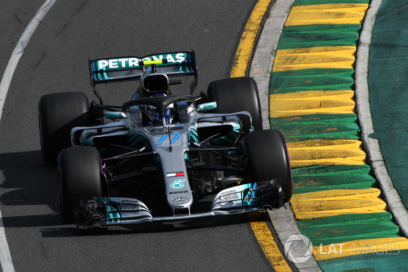 Em uma corrida de difíceis ultrapassagens em Melbourne, Bottas se recuperou até chegar ao oitavo lugar, onde completou.