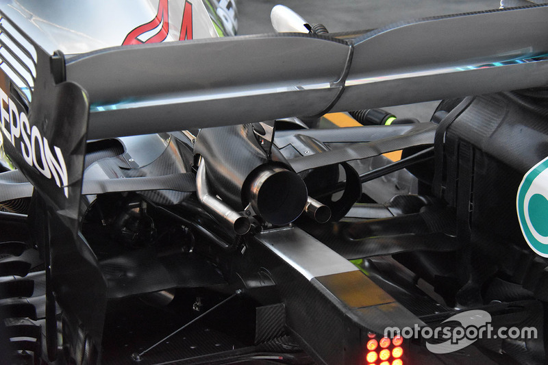 Детали задней части Mercedes F1 W09