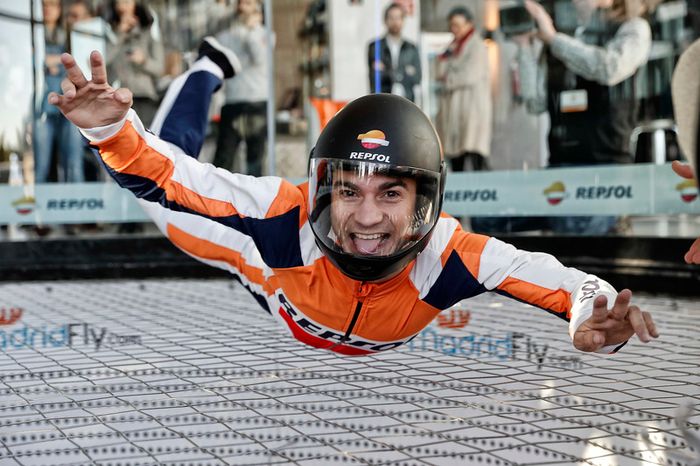 Dani Pedrosa durante el evento de Repsol en 'Fly Madrid'