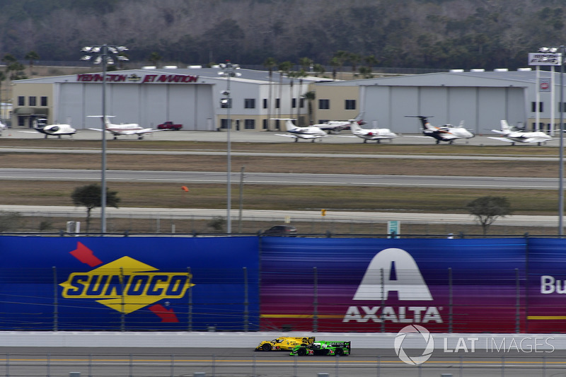 #85 JDC/Miller Motorsports ORECA 07, P: Simon Trummer, Robert Alon, Austin Cindric, Devlin DeFrancesco , #2 Tequila Patrón ESM Nissan DPi, P: Scott Sharp, Ryan Dalziel, Olivier Pla
