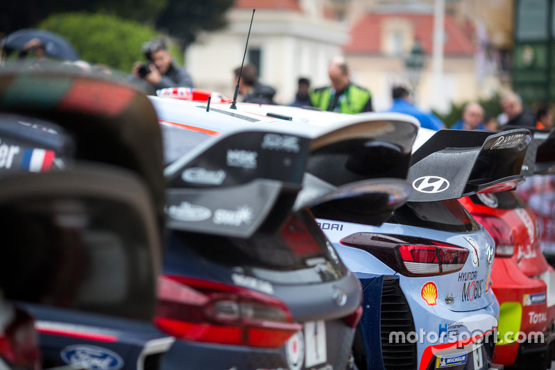 Foto di gruppo delle auto del WRC 2018