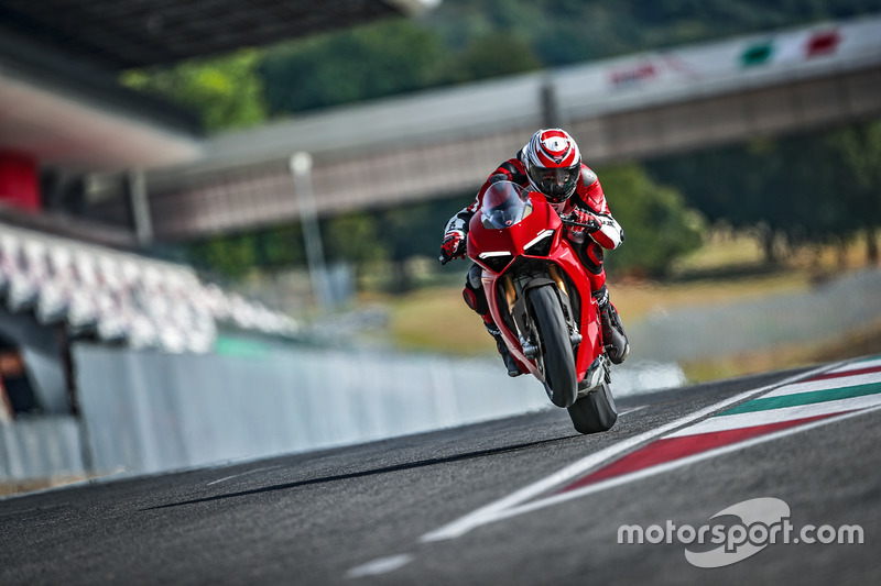 La Ducati Panigale V4 in pista