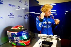 Brendon Hartley, Toro Rosso, en el box