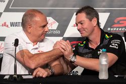 Craig Lowndes, Triple Eight Race Engineering Holden emekliliğini açıklıyor