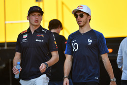 Max Verstappen, Red Bull Racing and Pierre Gasly, Scuderia Toro Rosso
