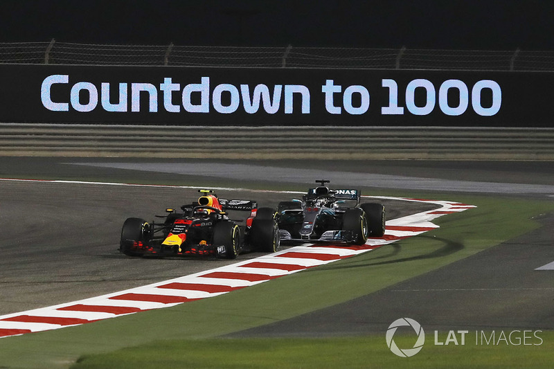 Max Verstappen, Red Bull Racing RB14 and Lewis Hamilton, Mercedes-AMG F1 W09 EQ Power collide