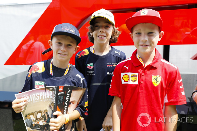 F1 2018 - Német Nagydíj - rajtrács, kulisszák mögött, felvonulás, sztárok...