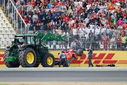 Sebastian Vettel; Ferrari SF71H choca y queda fuera de la carrera