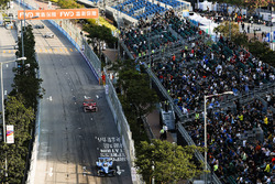 Sébastien Buemi, Renault e.Dams, leads Jerome D'Ambrosio, Dragon Racing