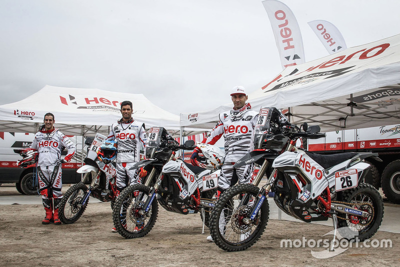 #61 Hero MotoSports Team Rally: Oriol Mena, #49 Hero MotoSports Team Rally: CS Santosh, #26 Hero MotoSports Team Rally: Joaquim Rodrigues