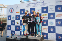 Podio Gara 3: il vincitore Lorenzo Colombo, Bhaitech, il secondo classificato Ian Rodriguez Wright, DRZ Benelli, il terzo classificato Kush Maini, Jenzer Motorsport