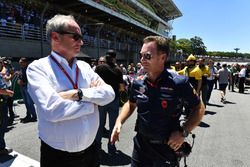 Президент Renault Sport F1 Жером Столл и руководитель Red Bull Racing Кристиан Хорнер