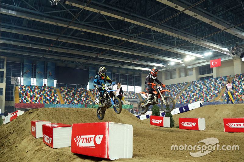 İstanbul Supercross Cuma antrenman